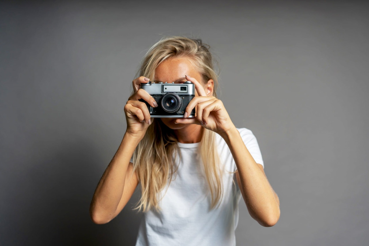 13. Фотостудия
