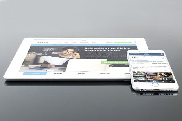 Мобильные разработчики создают приложения для ОС iOS и Android