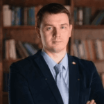 Антон Антипин