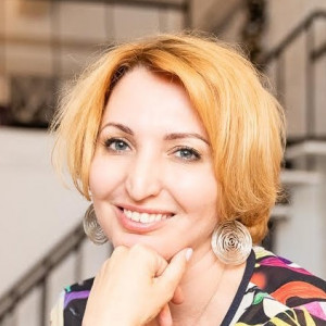 Ольга Алешина, Искусствовед, преподаватель истории и истории искусств